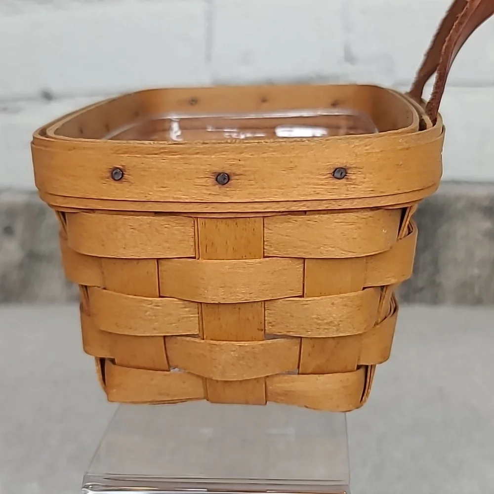 Longaberger Handmade Vtg '99 Classic Key Hanging Basket 10723 w/Divided Insert